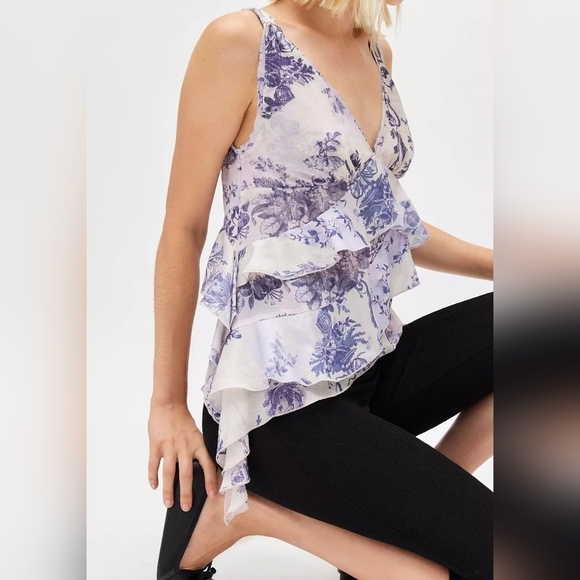 Ecote Debbie Asymmetrical Tiered Ruffle Tunic Tank Top, Blue Floral Motif, XS - Picture 3 of 9